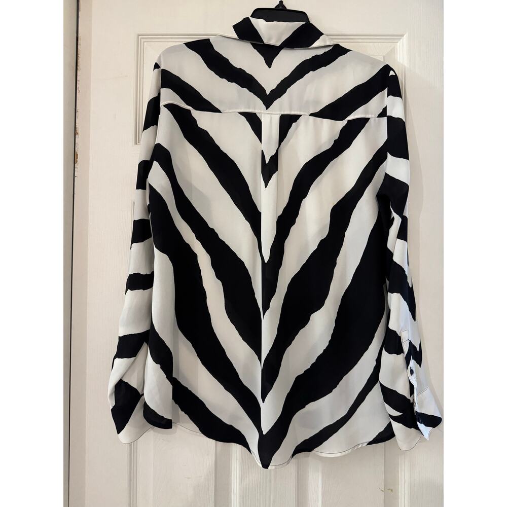 EXPRESS The Portofino Shirt Black & White Zebra Animal Print Blouse Large - Picture 3 of 3